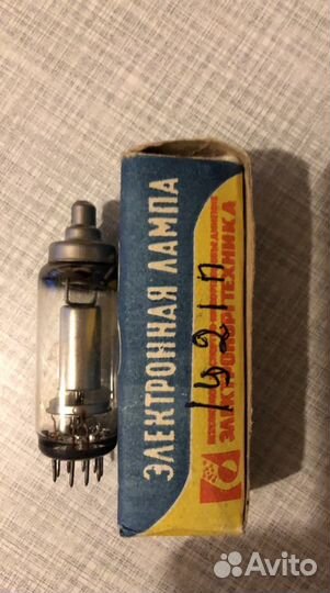 Лампа электронная времен СССР