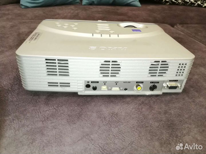 Проектор Sony VPL-CX1