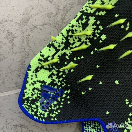 Футбольные перчатки adidas