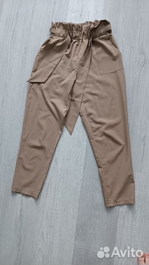 Брюки женские бежевые летние