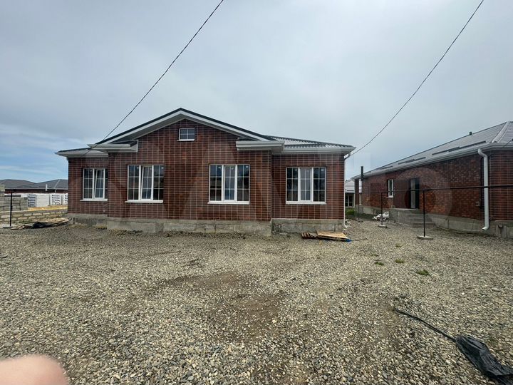 Коттедж 108 м² на участке 3,5 сот.