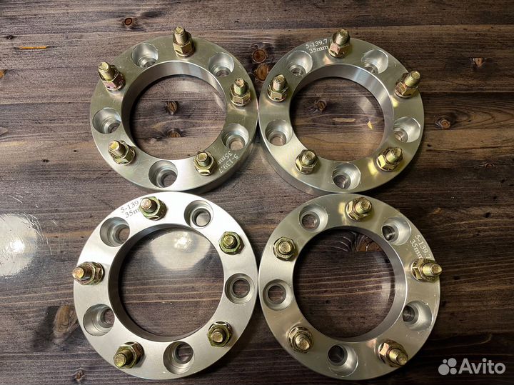 Колёсные проставки 5*139,7 35mm
