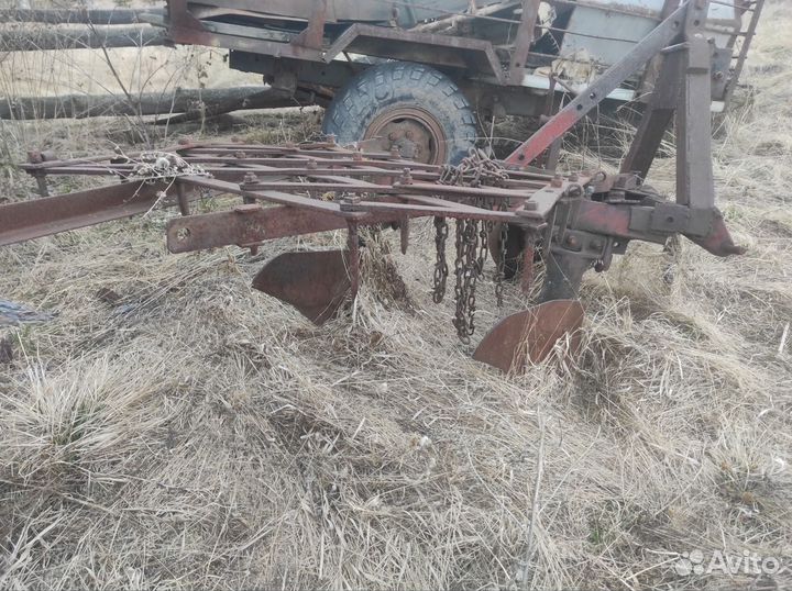 Плуг на мтз 82