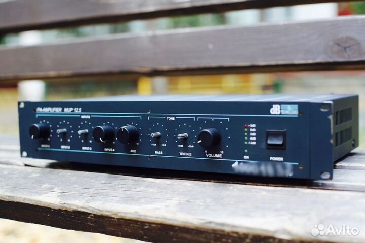 Микшер-усилитель RCF AM 1122