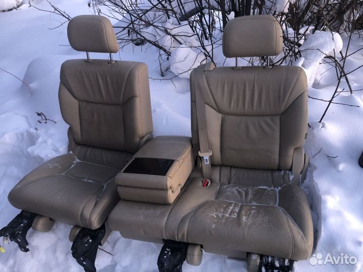 Автомобильные сидения Lexus