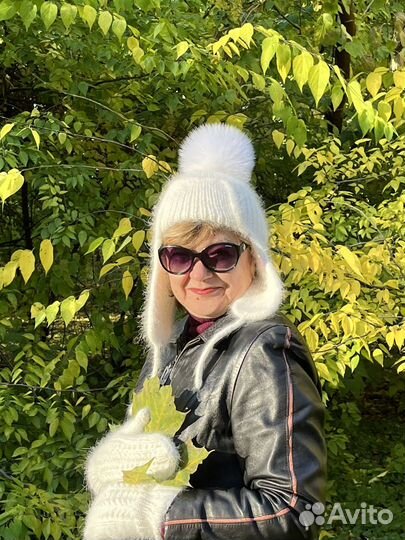 Вязаная шапка из пуха норки ручной работы