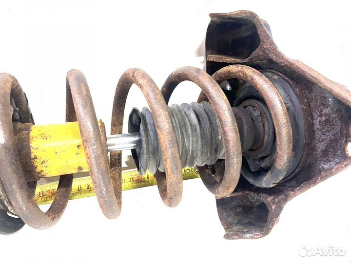 Стойки передние Audi А4 Б5