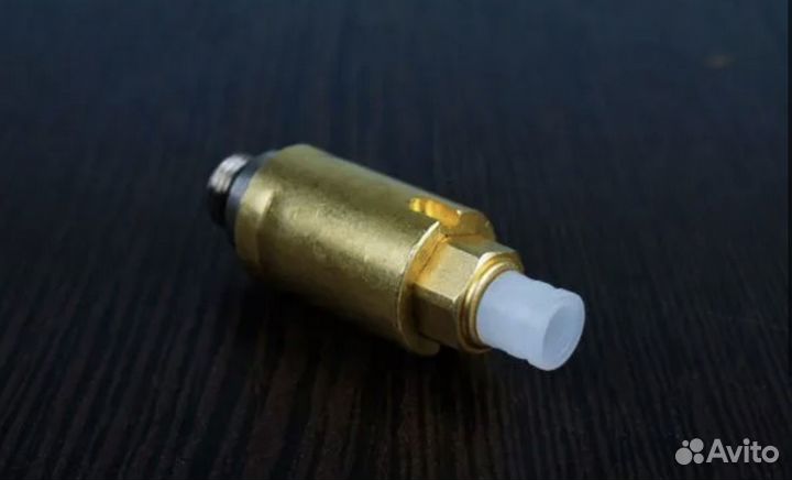 Клапан пневмобаллона Volkswagen Touareg нов