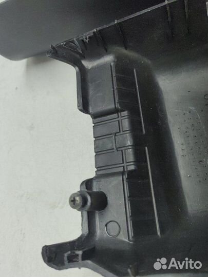 Кожух рулевой колонки Mitsubishi Carisma DA1A 4G92