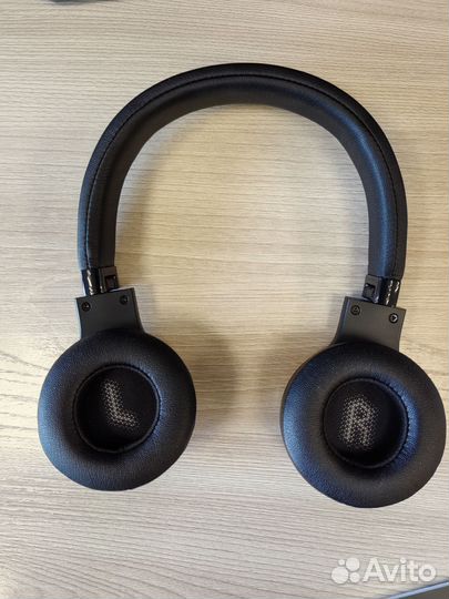 Беспроводные наушники JBL C45BT