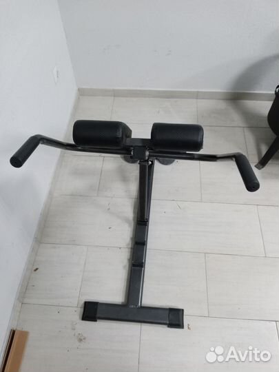 Тренажер для гиперэкстензии