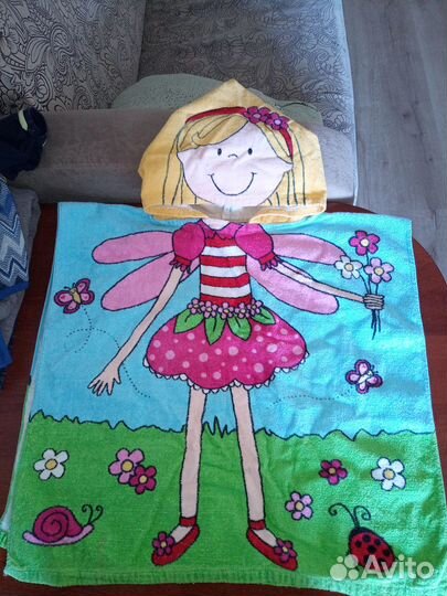 Полотенце-накидка с капюшоном для девочки
