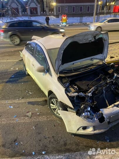 Toyota Avensis 1.8 CVT, 2010, битый, 220 000 км