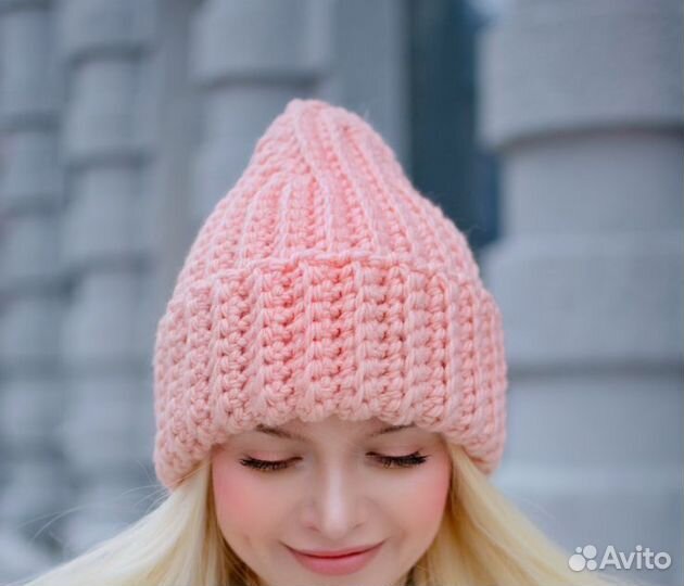 Вязаные головные уборы и аксессуары