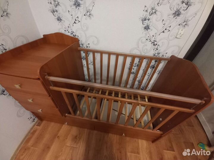 Детская кроватка трансформер с комодом