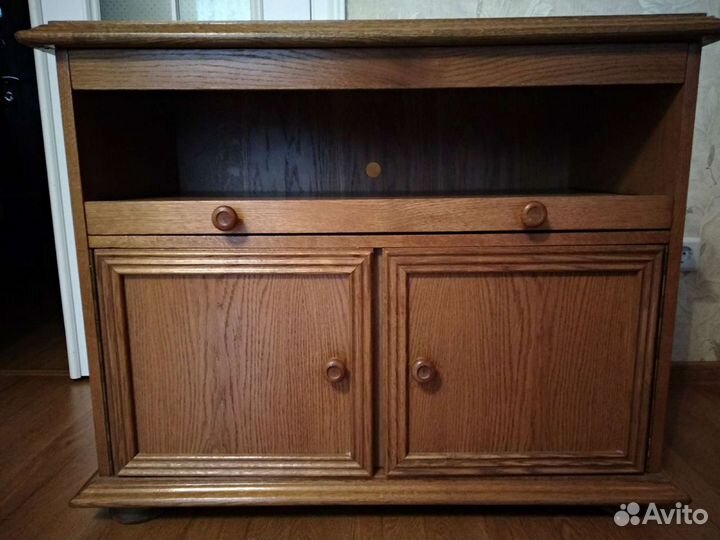 Тумба под телевизор