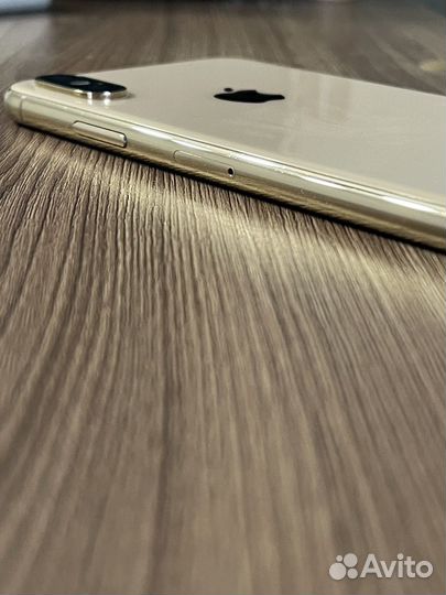 iPhone Xs, 64 ГБ