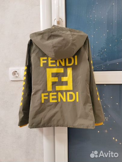 Ветровка Fendi для мальчика 116 122