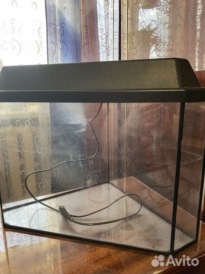 Аквариум с крышкой и подсветкой угловой на 35 л