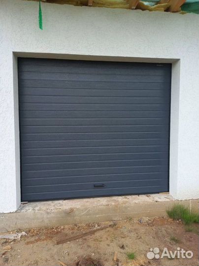 Секционные ворота автоматические