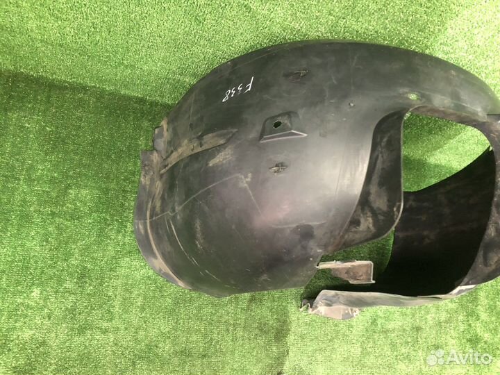 Подкрылок (локер) передний левый Peugeot 308