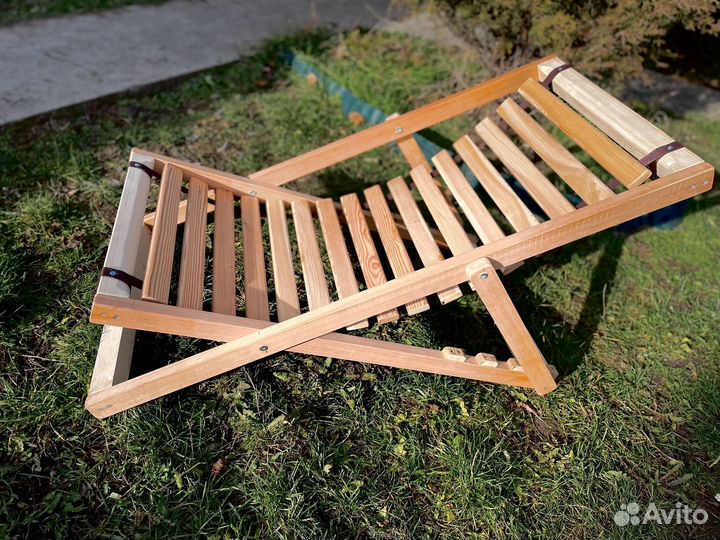Кресло шезлонг из дерева