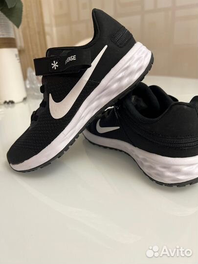 Кроссовки Nike только оригинал