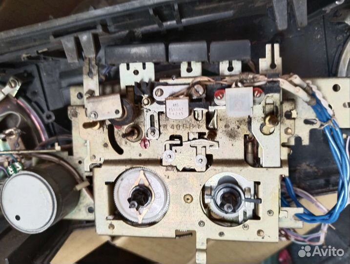 Лентопротяжный механизм элегия