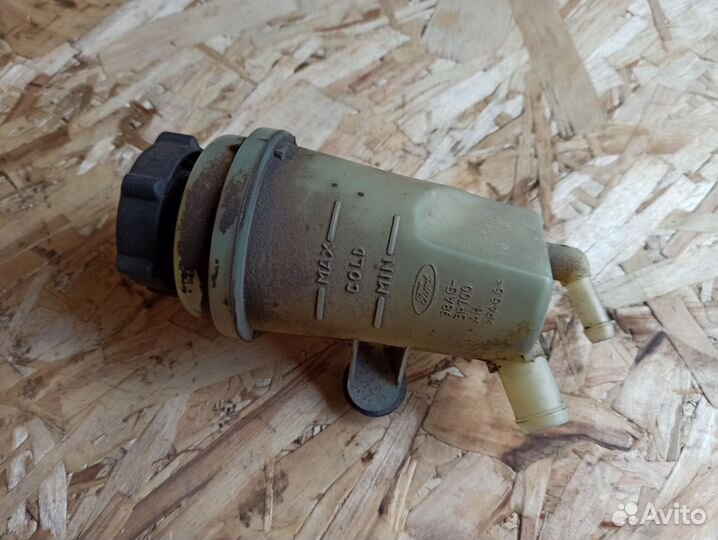 Бачок гур Ford Focus 1