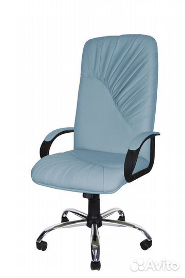Офисное кресло