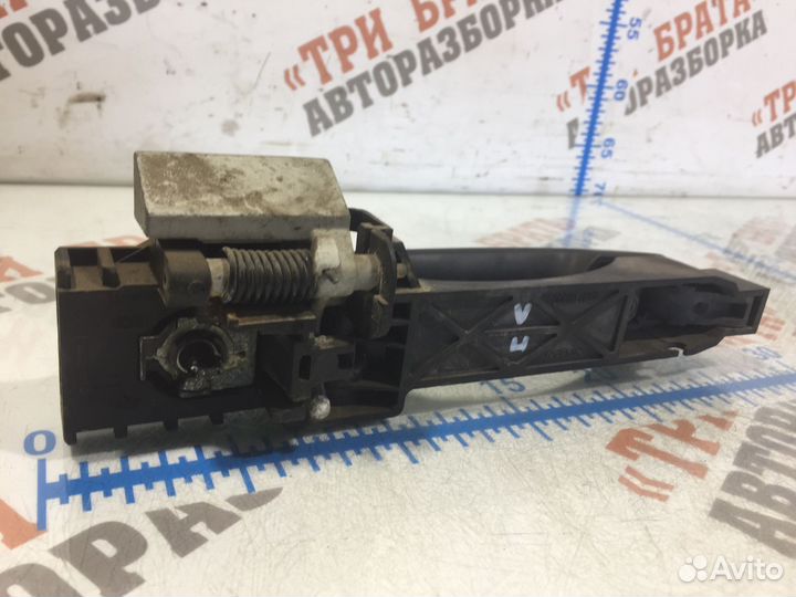 Ниссан Навара Ручка наружняя передней двери Лев