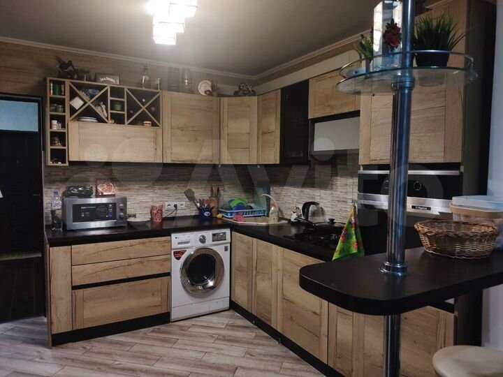 3-к. квартира, 74 м², 4/10 эт.