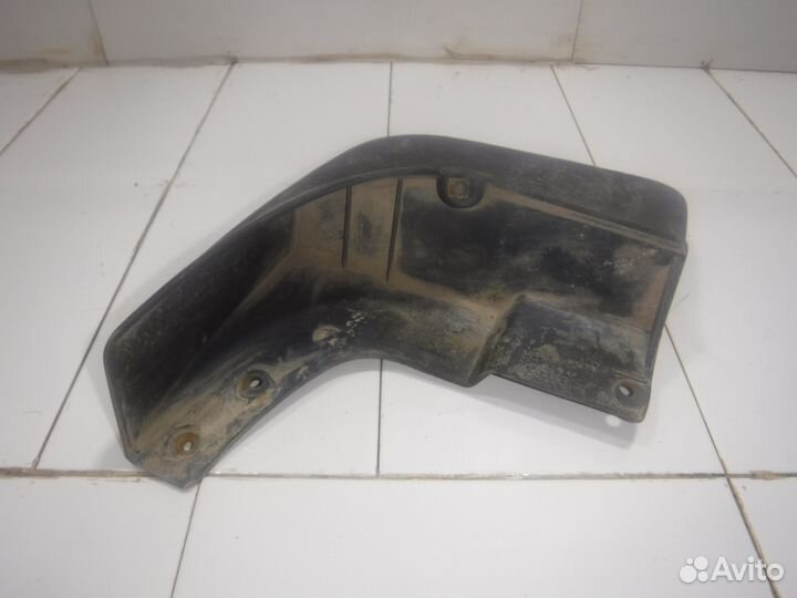 Брызговик задний Mitsubishi L200 4