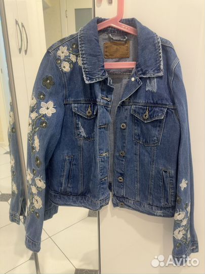 Джинсовая куртка белая 44 Zara