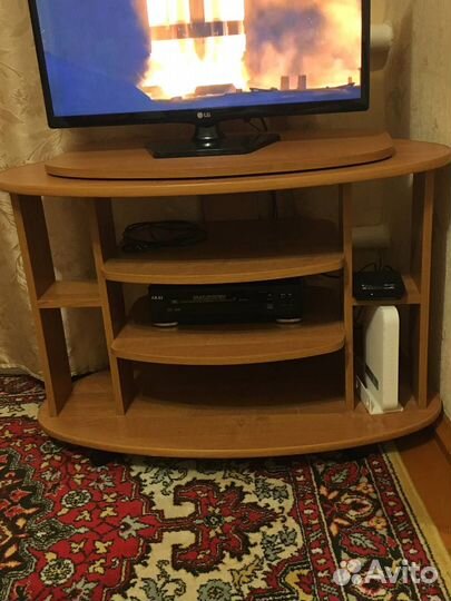 Телевизионная тумба