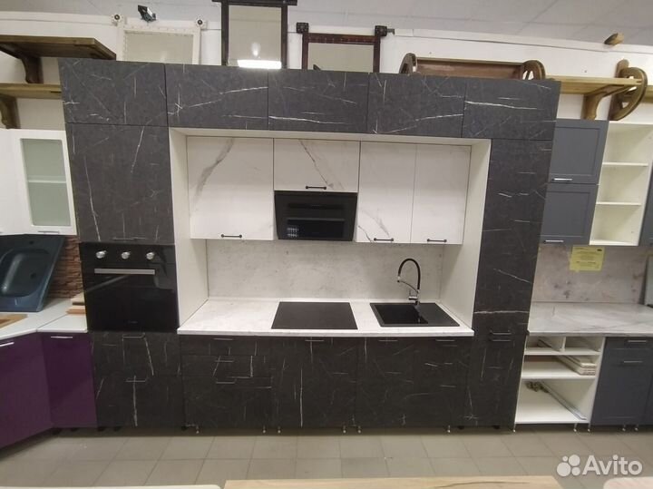 Кухня выставочный образец В наличии