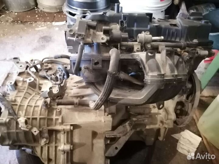 Продам двигатель с Коробкой