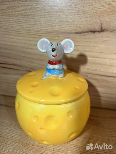 Емкости для хранения продуктов