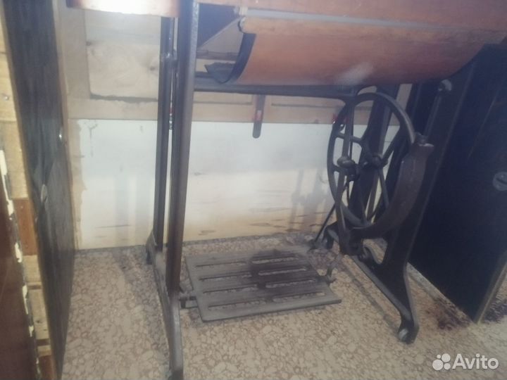 Швейная машинка