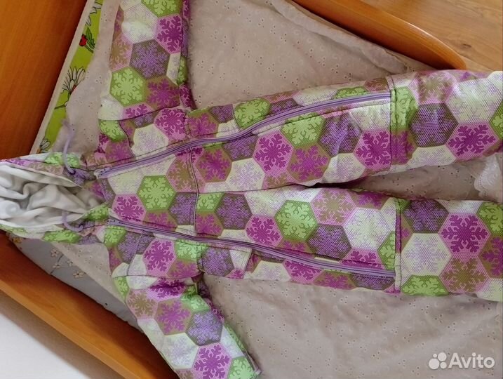 Зимний комбинезон для девочки