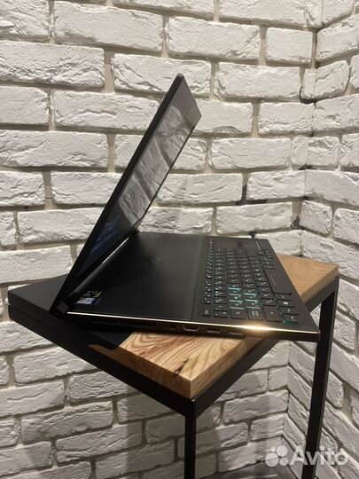 Asus ROG Zephyrus / Strix