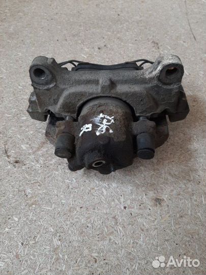 Суппорт тормозной передний правый Volkswagen