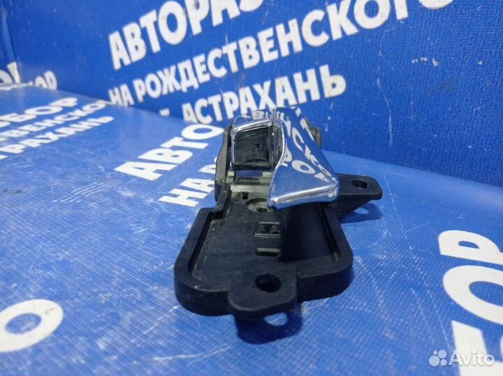 Внутренняя ручка двери Hyundai Sonata 6 седан G4KJ