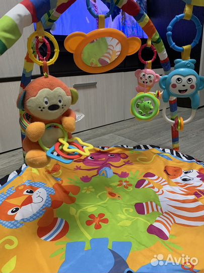 Развивающий коврик для малышей