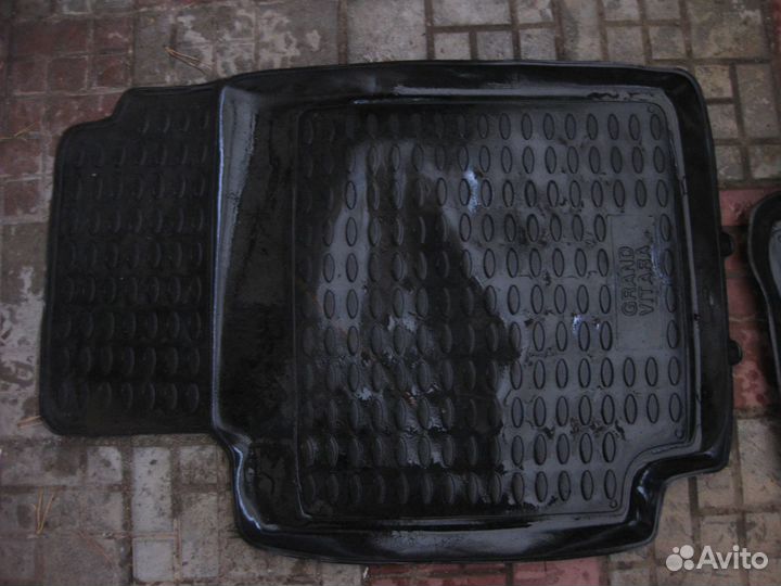 Коврики салонные для Сузуки Гранд Витара