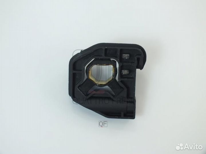 Кронштейн радиатора lh