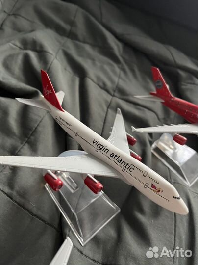 Макет самолета 5 шт+ 1 пластиковый в