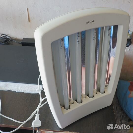 Домашний солярий Phillips HB-172