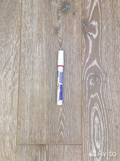 Красный маркер новый