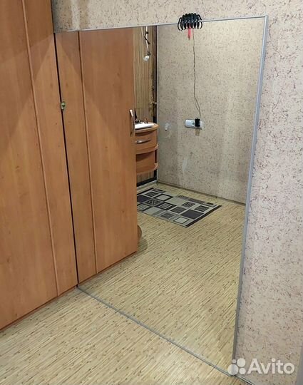 Зеркало интерьерное